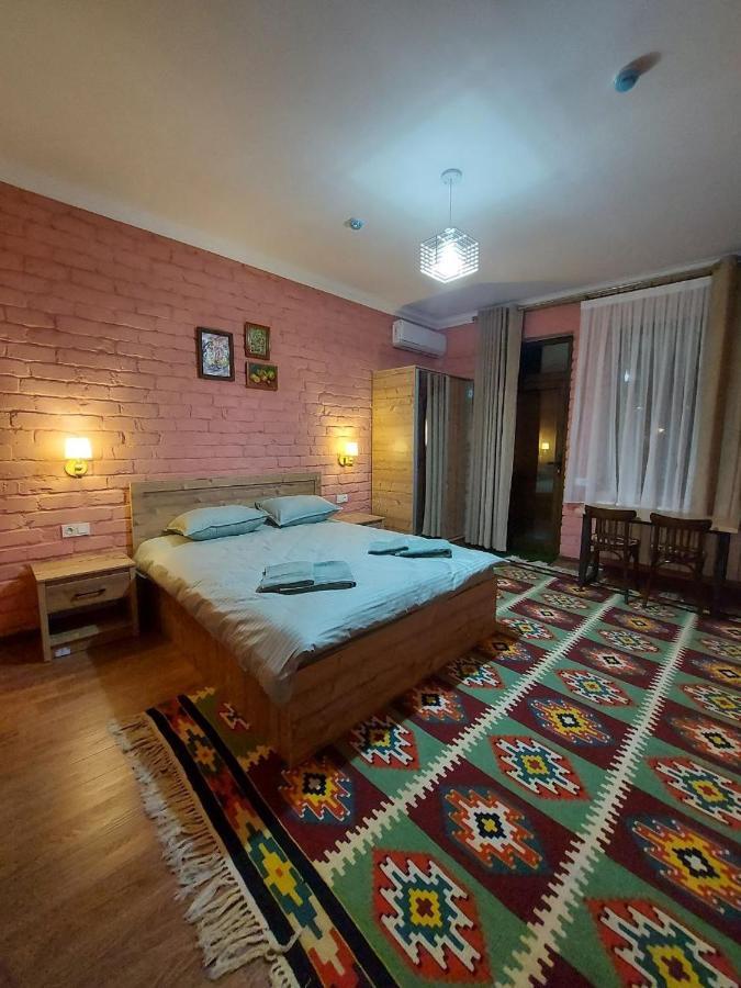 Musavvir Samarcanda Exterior foto